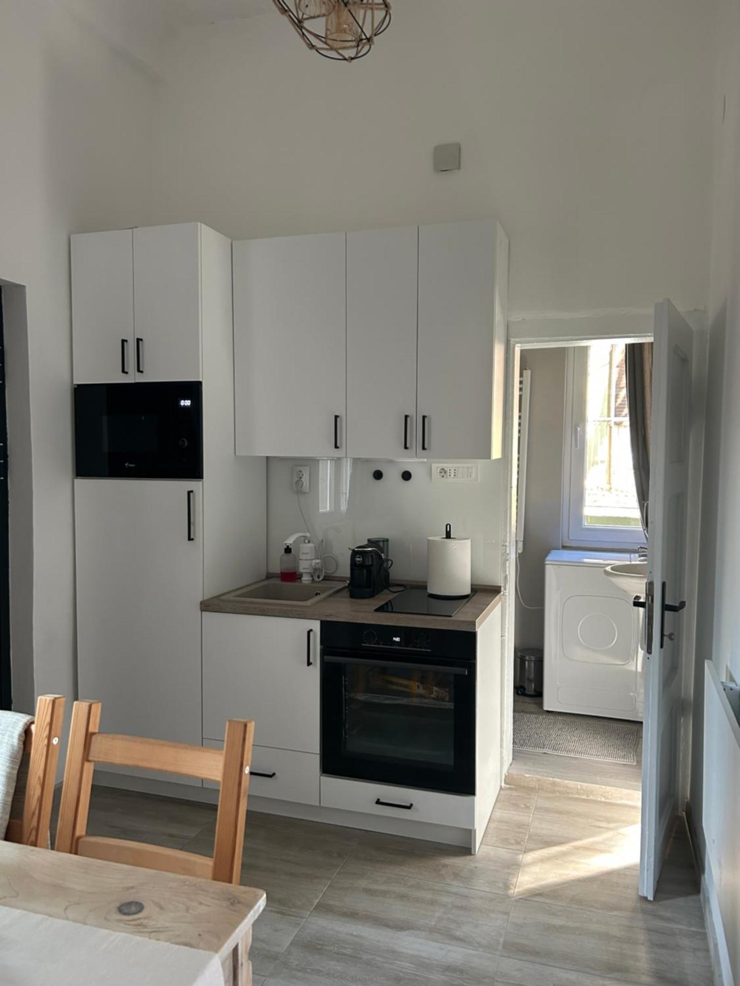 Nina Center Apartament *